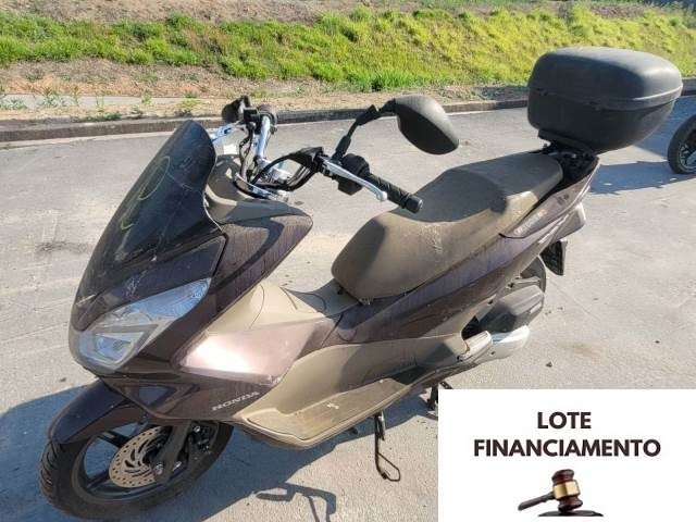 PCX 150 DLX